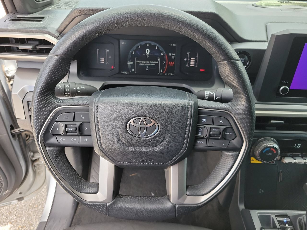 Used 2024 Toyota Tacoma SR5 w/ SR5 Upgrade Package AWD/4WD image 18