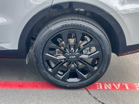 Used 2023 Kia Sorento SX image 10