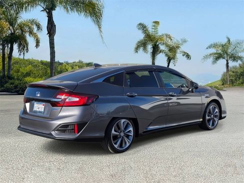 Used 2020 Honda Clarity Plug-In Hybrid image 4