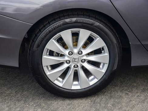 Used 2015 Honda Accord Touring image 9