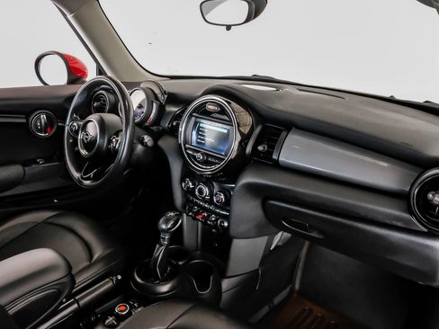 Used 2019 MINI Cooper 2-Door Hardtop FWD image 11