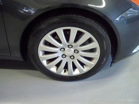 Used 2012 Buick Regal Premium image 9