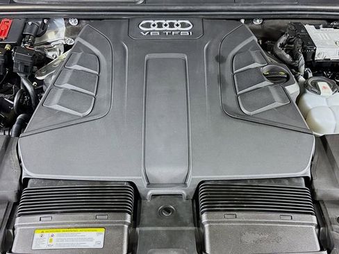 Used 2018 Audi Q7 3.0T Prestige w/ Prestige Package AWD/4WD image 37