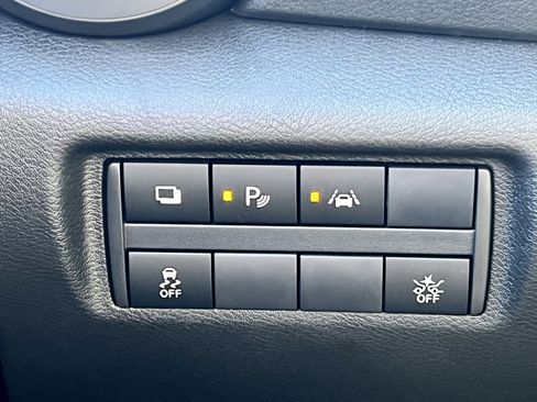 Used 2025 Nissan Versa S w/ S Plus Package image 17