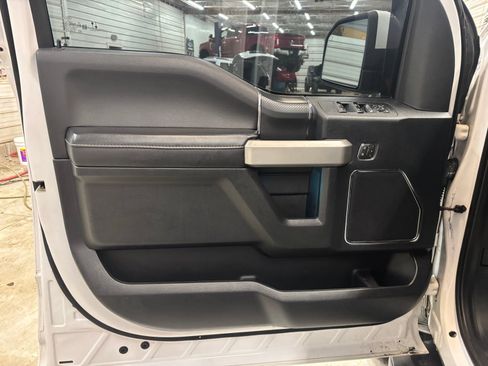 Used 2020 Ford F150 Lariat w/ Equipment Group 502A Luxury image 7