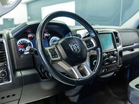 Used 2016 RAM 2500 Laramie AWD/4WD image 10