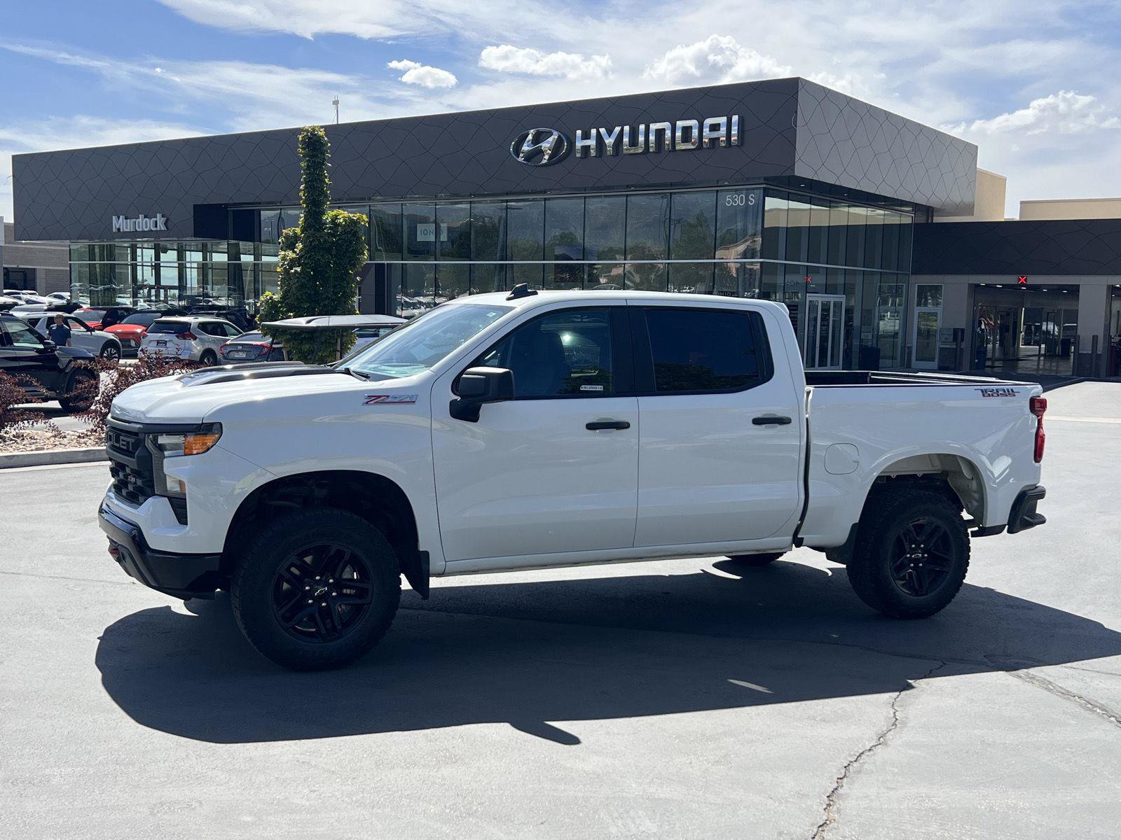 Used 2025 Chevrolet Silverado 1500 Custom Trail Boss AWD/4WD image 1