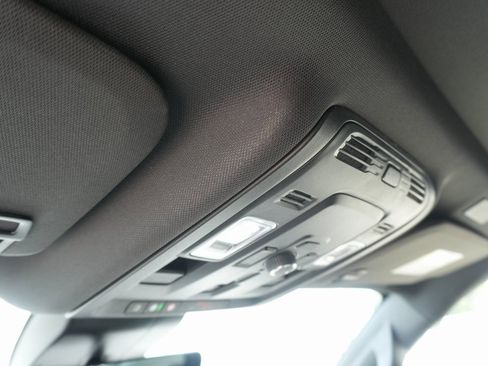 New 2025 Chevrolet Suburban Premier image 29