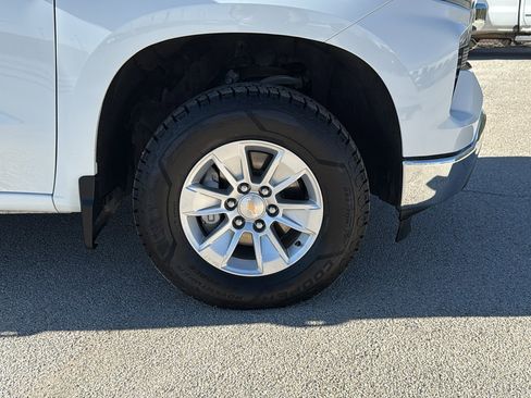 Used 2025 Chevrolet Silverado 1500 LT image 28