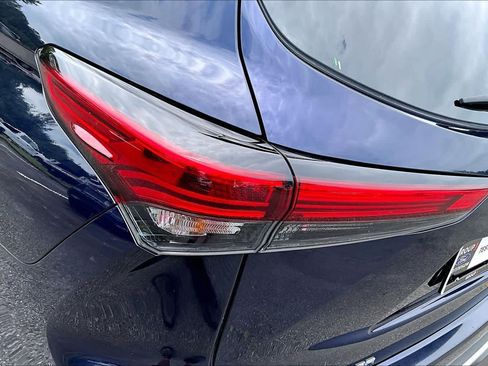 Used 2022 Toyota Highlander XSE FWD image 55
