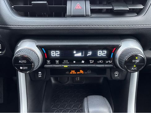 Used 2024 Toyota RAV4 XLE image 29