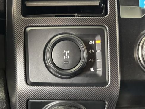 Used 2019 Ford F150 Raptor w/ Equipment Group 802A Luxury AWD/4WD image 23