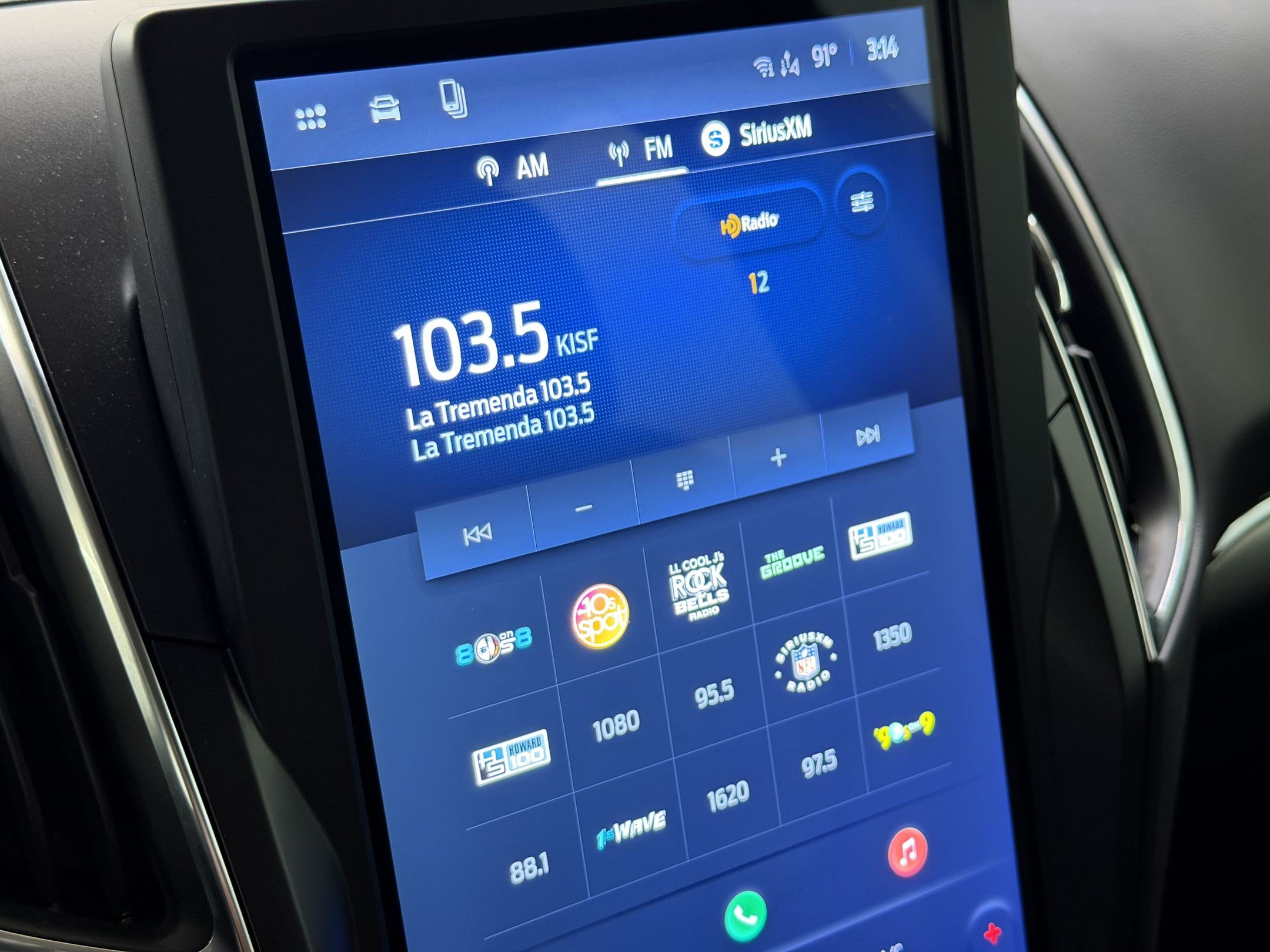 Used 2024 Ford Edge Titanium AWD/4WD image 18