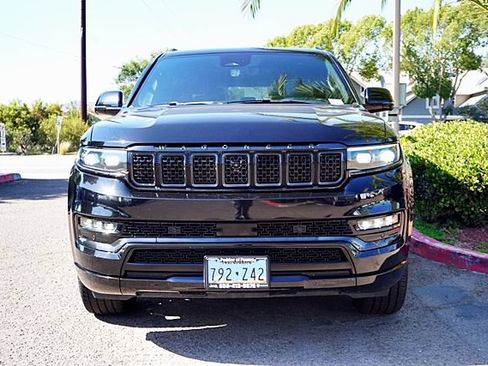 Certified 2024 Jeep Grand Wagoneer L Series II w/ Quick Order Packagew 28T AWD/4WD image 5
