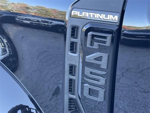 New 2026 Ford F450 Platinum image 22