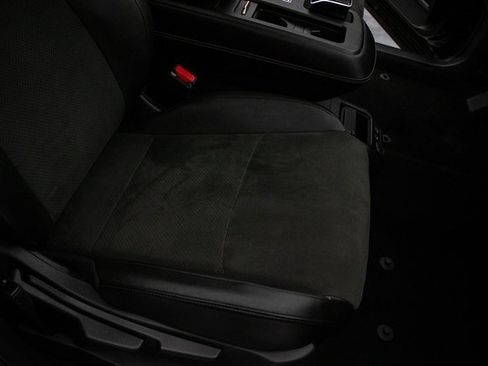 Used 2024 Nissan Ariya FWD image 17