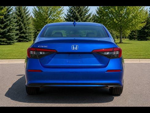 Used 2024 Honda Civic Sport image 5