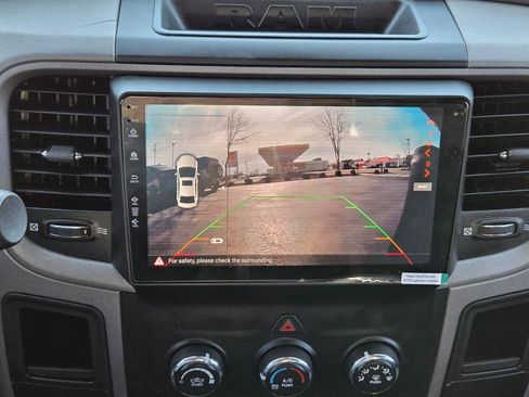 Used 2014 RAM 1500 Express image 29