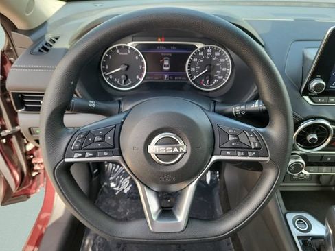 Used 2024 Nissan Sentra SV FWD image 27