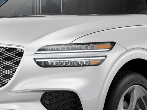 Certified 2026 Genesis GV70 2.5T Select AWD/4WD image 28