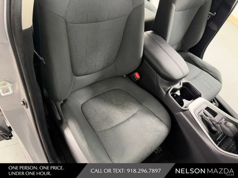 Used 2020 Toyota RAV4 XLE FWD image 47