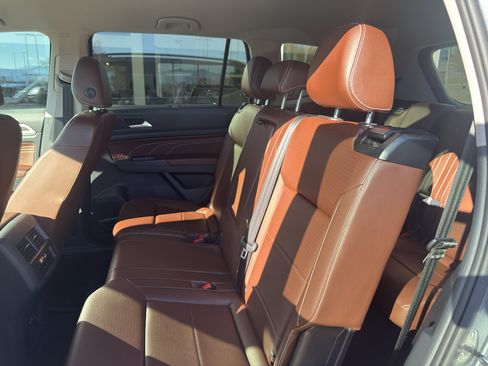 Used 2022 Volkswagen Atlas SE image 14