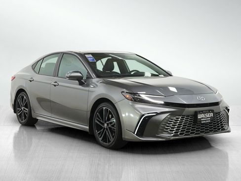 Used 2025 Toyota Camry XSE AWD/4WD image 7