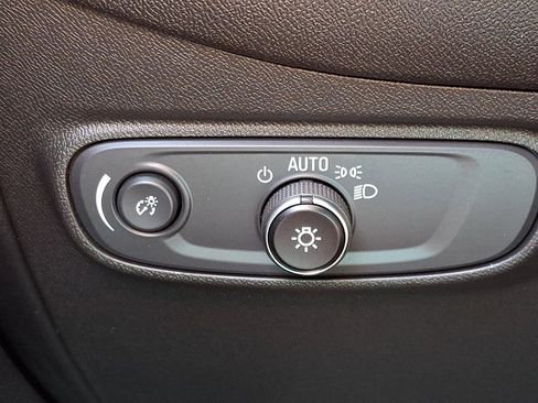Used 2022 Chevrolet Equinox RS AWD/4WD image 23