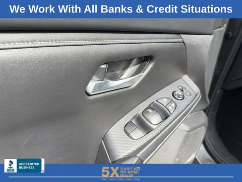 Used 2024 Nissan Sentra SV image 24