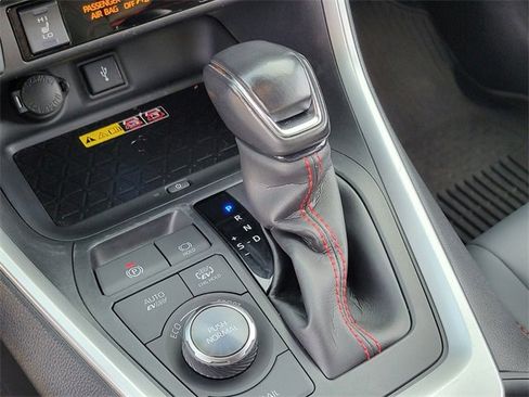 Used 2022 Toyota RAV4 XSE image 26
