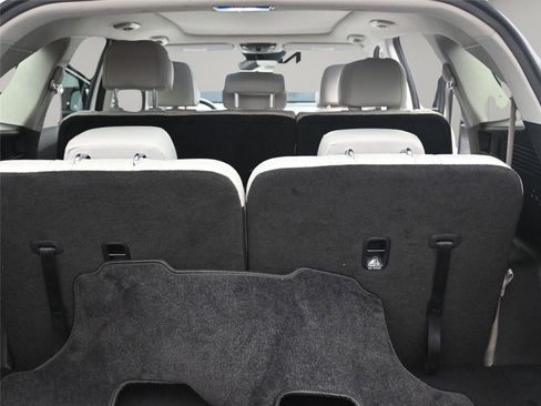 Used 2025 Kia Sorento S w/ Panoramic Sunroof Package FWD image 7
