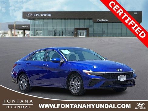 Used 2024 Hyundai Elantra SEL image 1