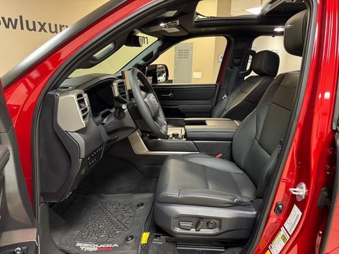 Used 2025 Toyota Sequoia Limited w/ TRD Off-Road Package image 8