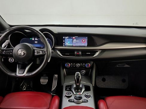 Used 2024 Alfa Romeo Stelvio Veloce AWD/4WD image 21