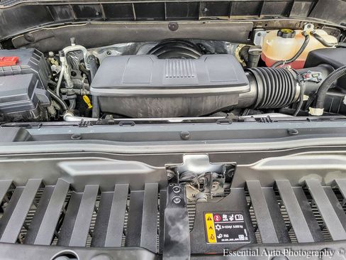 Used 2025 Chevrolet Silverado 1500 LT image 17