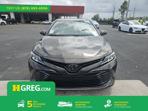 Used 2018 Toyota Camry LE w/ Convenience Package image 1