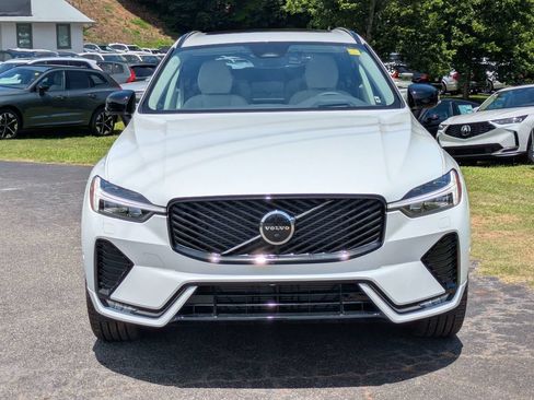 New 2026 Volvo XC60 B5 Ultra w/ Protection Package Premier AWD/4WD image 9