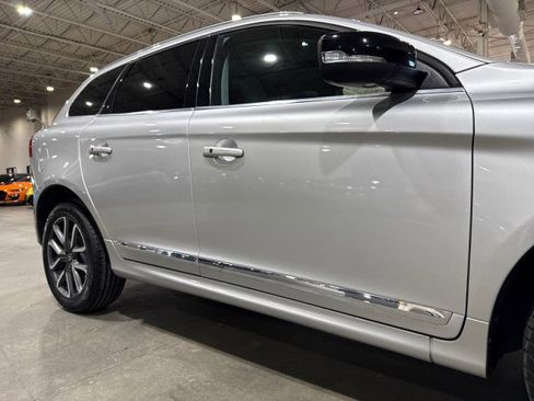 Used 2017 Volvo XC60 T6 Dynamic w/ Climate Package image 22