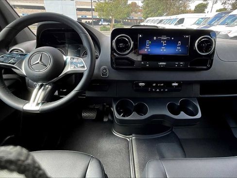 New 2025 Mercedes-Benz Sprinter 2500 image 5