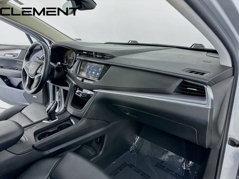 Used 2018 Cadillac XT5 Premium Luxury image 35