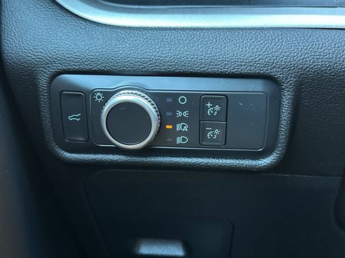 Certified 2022 Ford Explorer XLT image 29