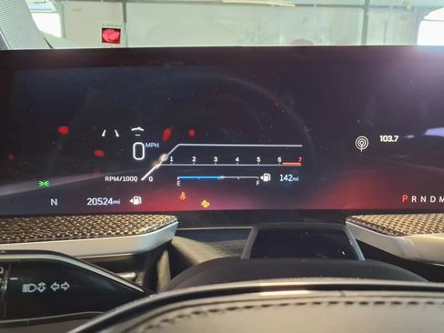 Used 2025 Cadillac Escalade V AWD/4WD image 27
