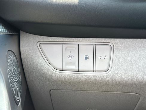 Used 2022 Genesis G70 2.0T w/ Prestige Package image 24