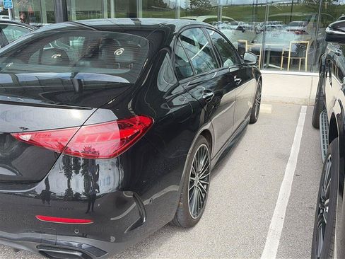Used 2023 Mercedes-Benz C 300 Sedan image 3