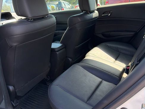 Used 2017 Acura ILX FWD image 13