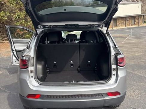 Used 2023 Jeep Compass Sport image 37