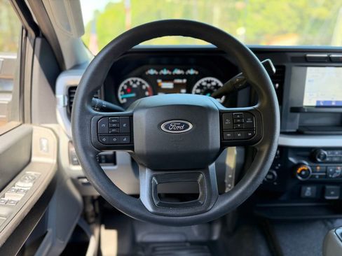 Used 2024 Ford F350 XL image 40