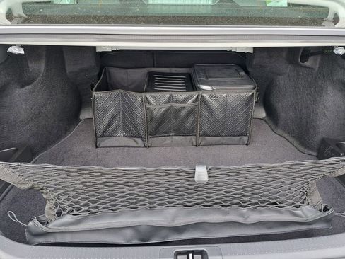 Used 2025 Toyota Camry SE w/ Convenience Package image 25