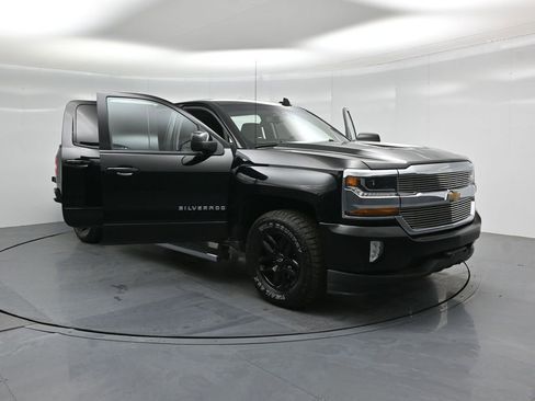 Used 2017 Chevrolet Silverado 1500 LT w/ LT Eassist Package image 28