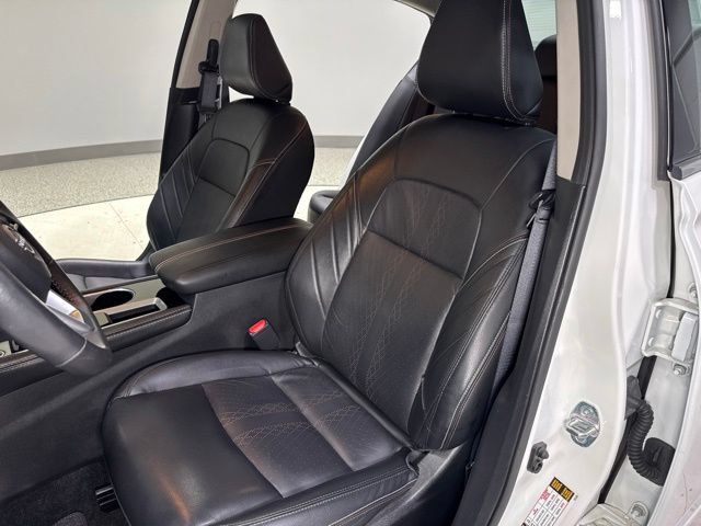 Used 2023 Nissan Altima 2.5 SR w/ SR Premium Package FWD image 16
